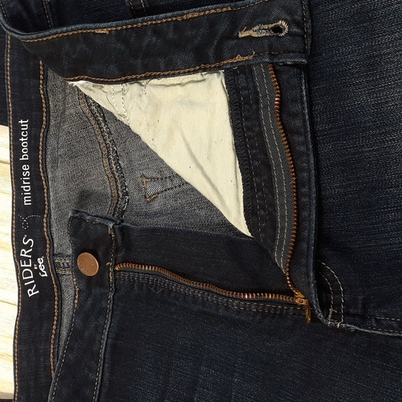 Rider by Lee Mid-Rise Bootcut Curvy Blue Jeans Waist 38" - Picture 12 of 16